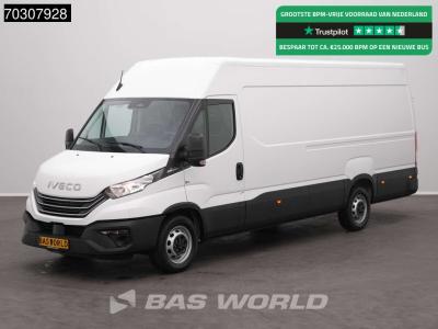 Iveco Daily 35S18 3.0L Automaat 180PK L3H2 3,5t Trekgewicht ACC Airco Camera Parkeersensoren Cruise CarPl in vendita da BAS World B.V.