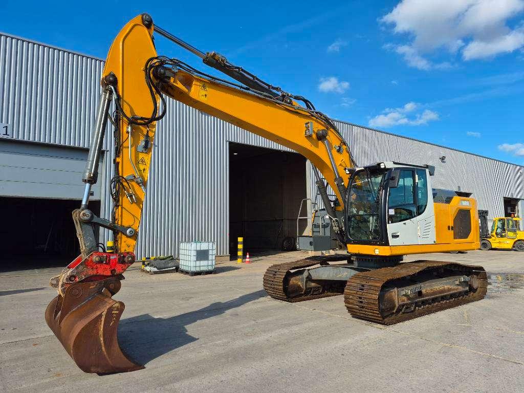 Liebherr 922LC Foto 2