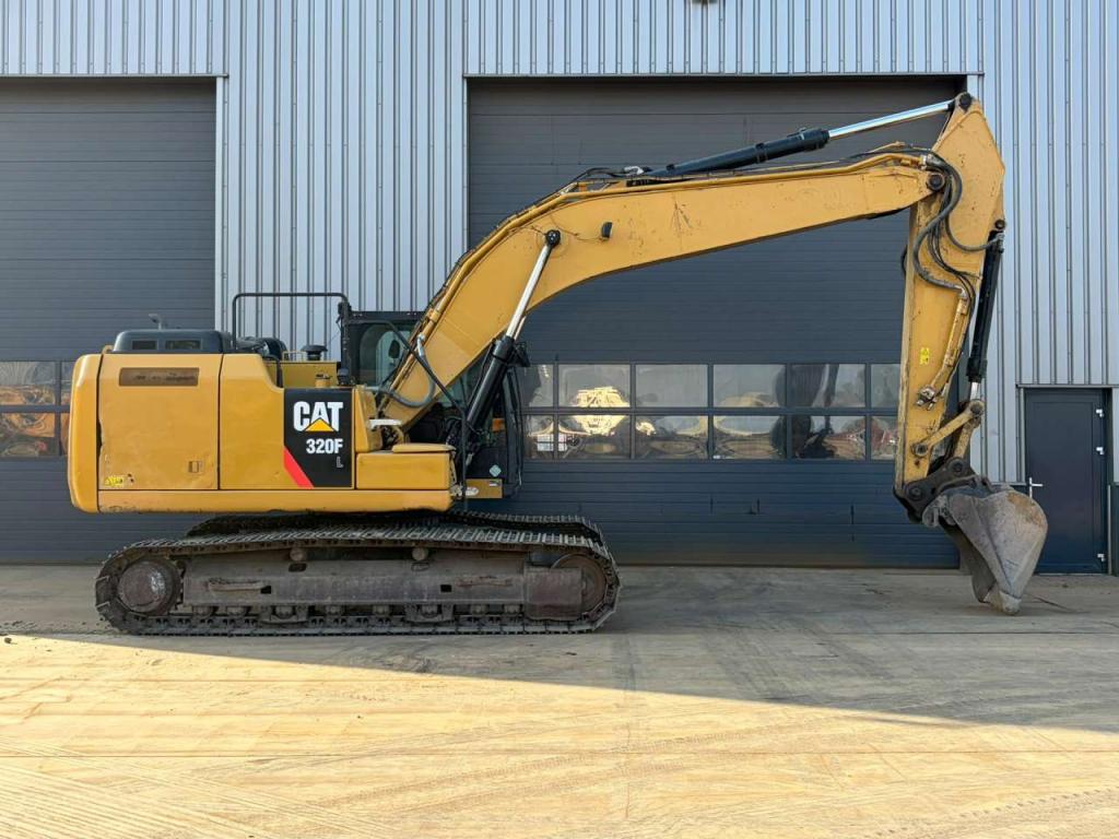 Caterpillar 320FL Foto 6