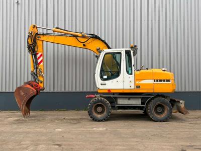 Liebherr A314 in vendita da Big Machinery