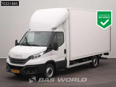 Iveco Daily 35S18 3.0L Automaat Laadklep Bakwagen LED Navi Airco Cruise Camera Euro6 Meubelbak Koffer A/C in vendita da BAS World B.V.