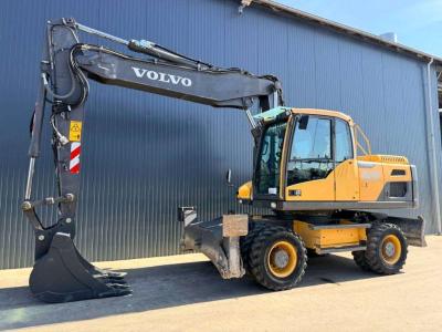 Volvo 180D