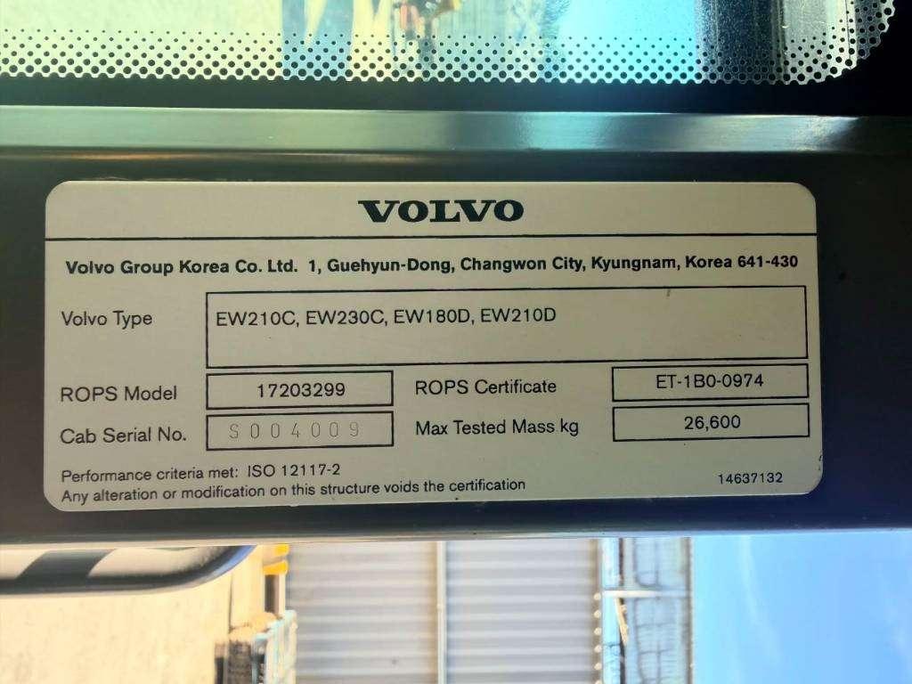 Volvo 180D Foto 10
