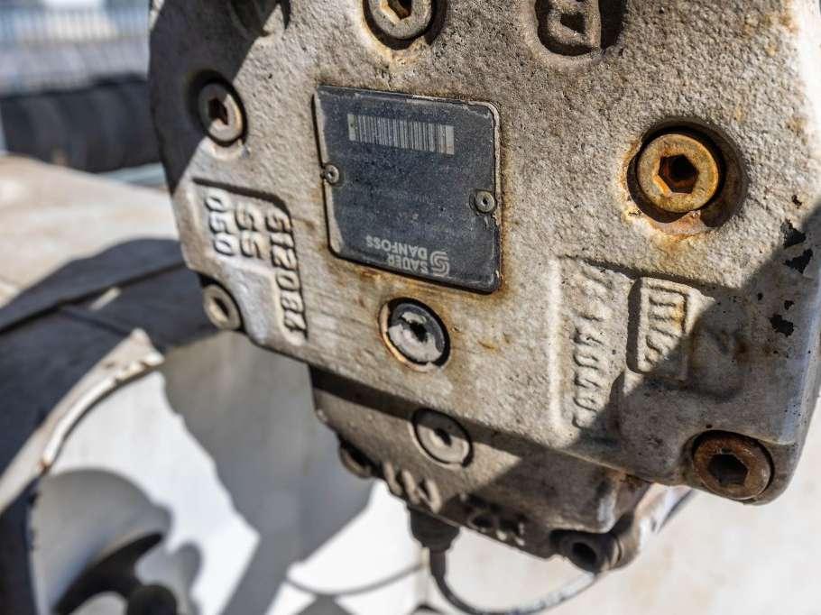 Renders BETON MIXER 12M3 + MOTOR (MALAXEUR/MISCHER) Foto 26