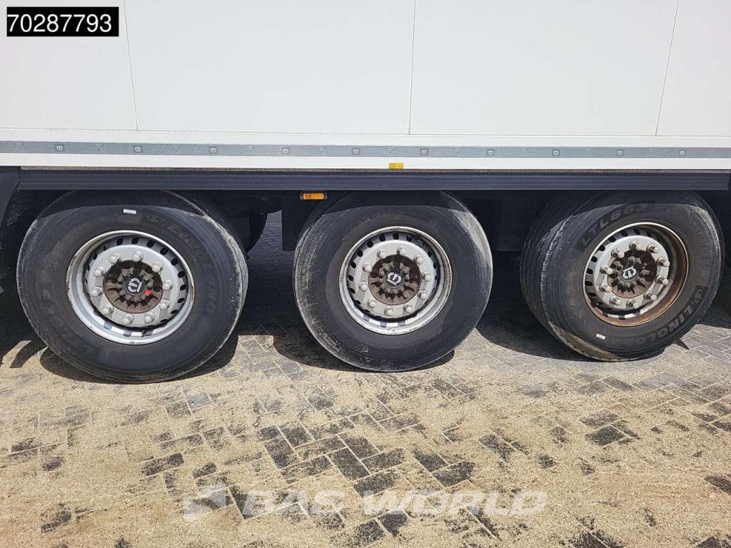 Krone Carrier Vector 1550 Doppelstock Palettenkasten Liftachse Foto 15