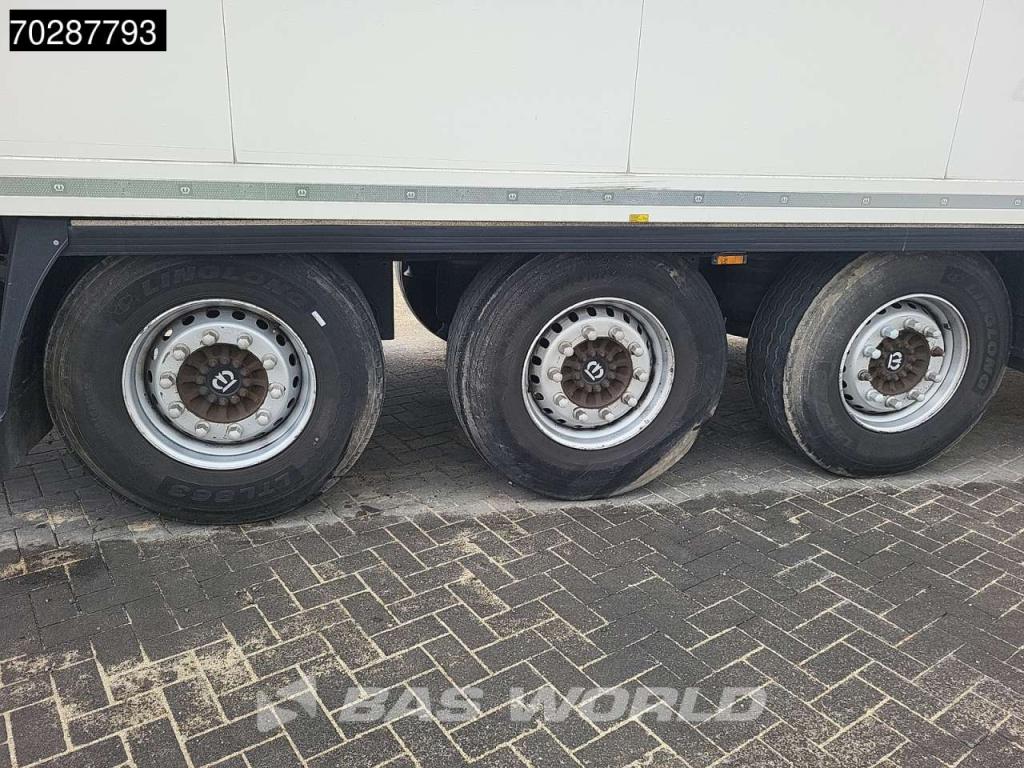 Krone Carrier Vector 1550 Doppelstock Palettenkasten Liftachse Foto 16
