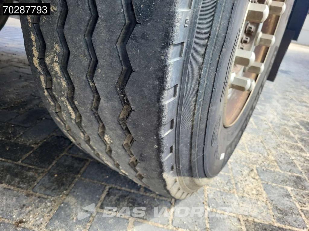 Krone Carrier Vector 1550 Doppelstock Palettenkasten Liftachse Foto 22