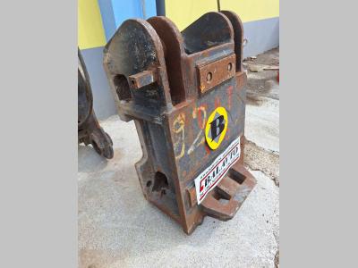 Baumaschinen technic for 26-32 ton excavators Attachment plate in vendita da Balavto