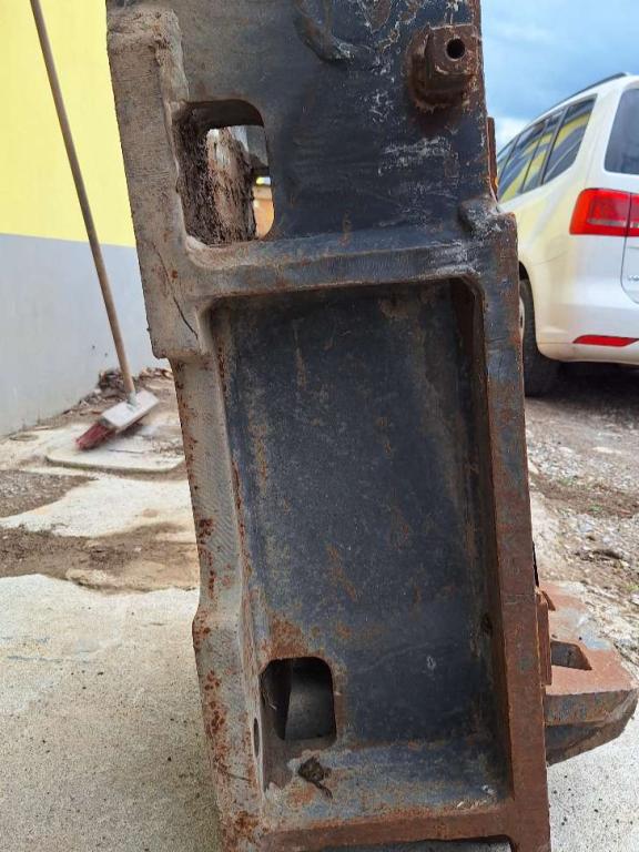 Baumaschinen technic for 26-32 ton excavators Attachment plate Foto 7