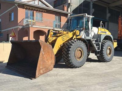 Liebherr L574 in vendita da Massucco T. Srl