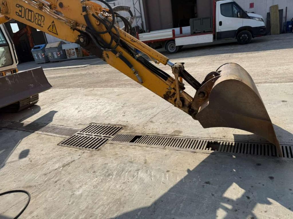 Liebherr R308 Foto 3