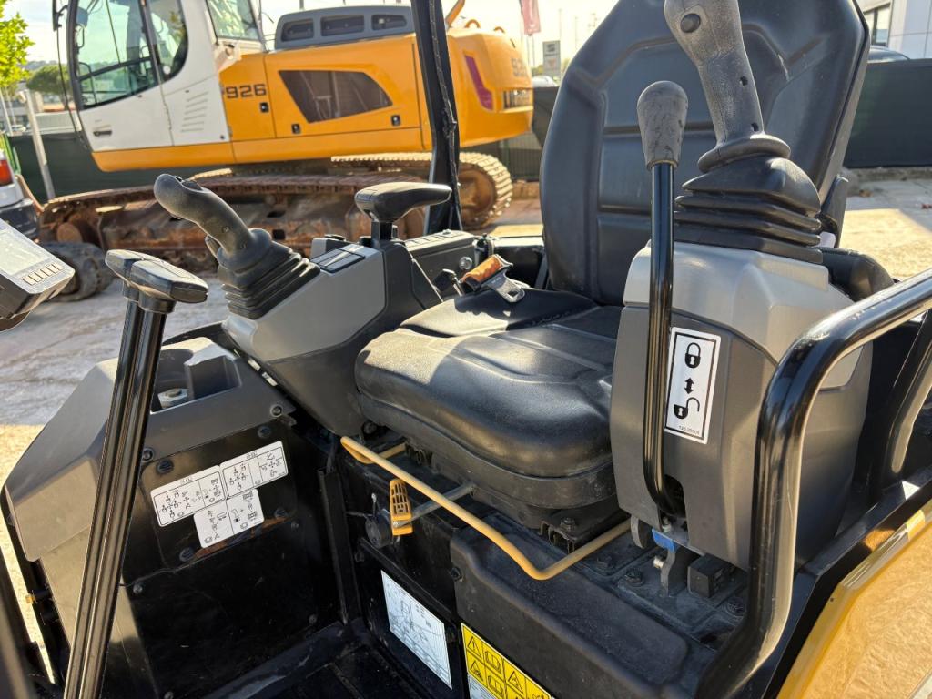 Caterpillar 301,5 Foto 6