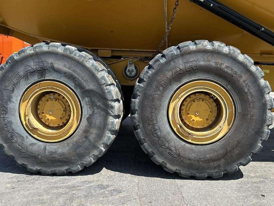Caterpillar 745C 6X6 Foto 12