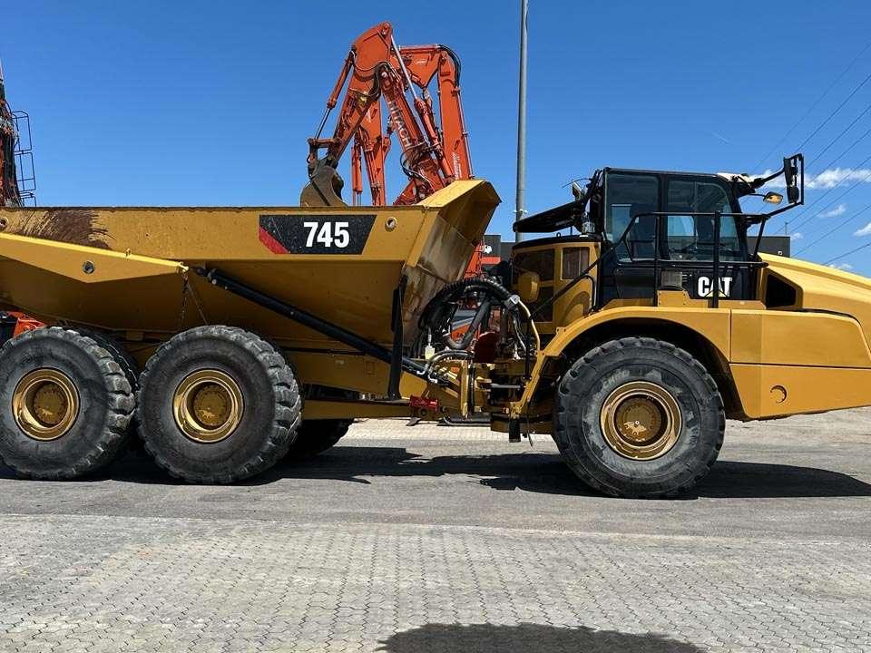 Caterpillar 745C 6X6 Foto 23