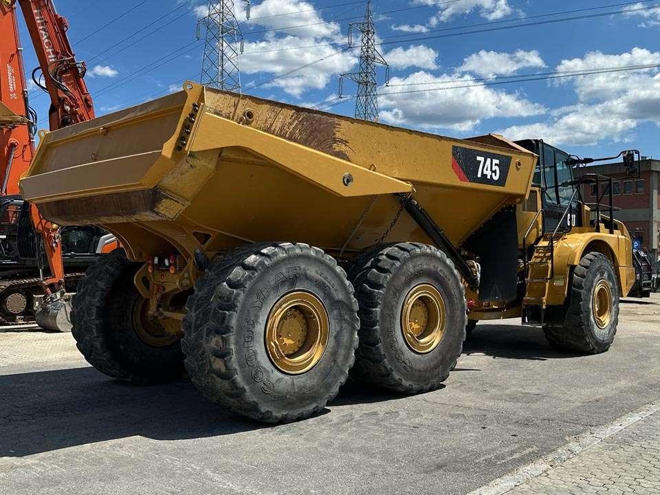 Caterpillar 745C 6X6 Foto 24