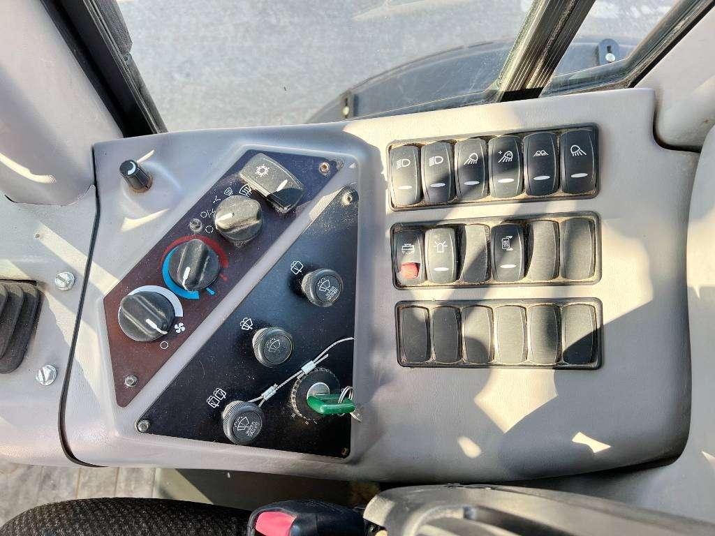 Volvo G946B 6x6 AWD - EPA Certified Foto 10