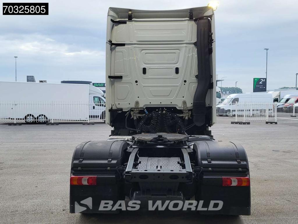 Mercedes-Benz Actros 1845 4X2 BigSpace 2xTanks Navi Foto 10