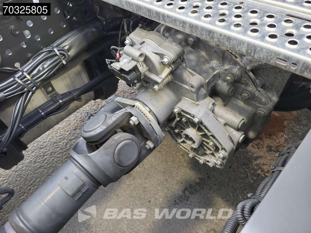 Mercedes-Benz Actros 1845 4X2 BigSpace 2xTanks Navi Foto 15