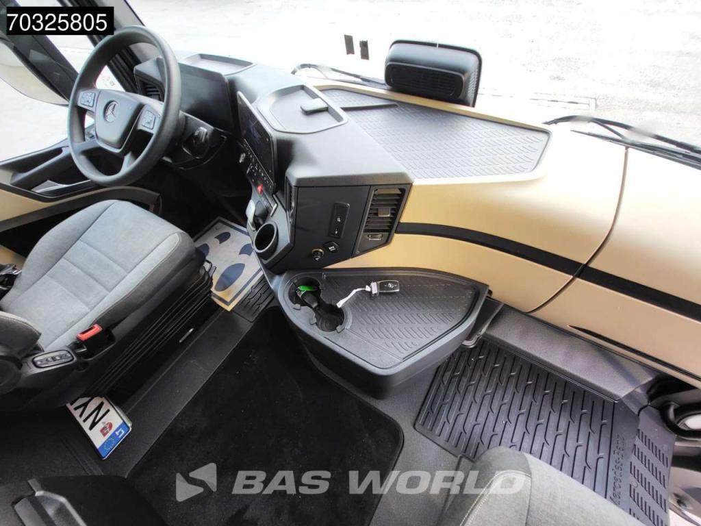 Mercedes-Benz Actros 1845 4X2 BigSpace 2xTanks Navi Foto 18