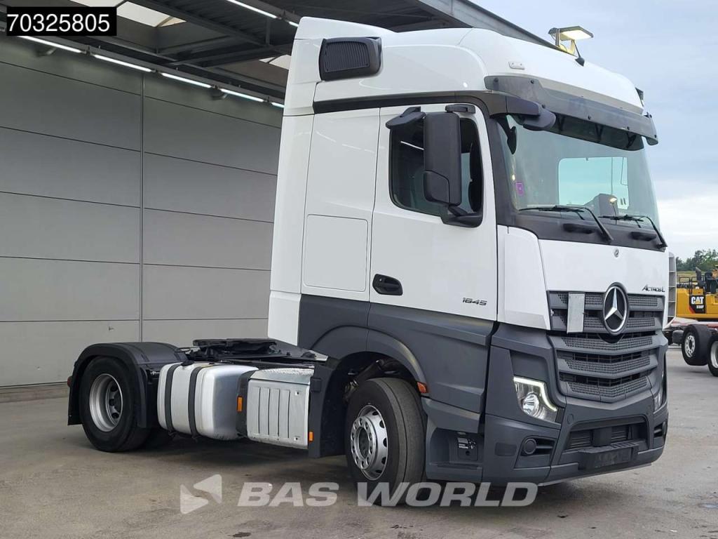 Mercedes-Benz Actros 1845 4X2 BigSpace 2xTanks Navi Foto 8