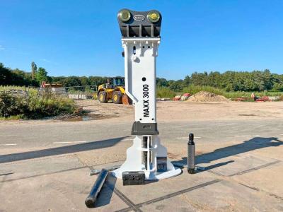 Maxx 3000 - 27/35 Ton Machine / Several Units Martello demolitore in vendita da Boss Machinery