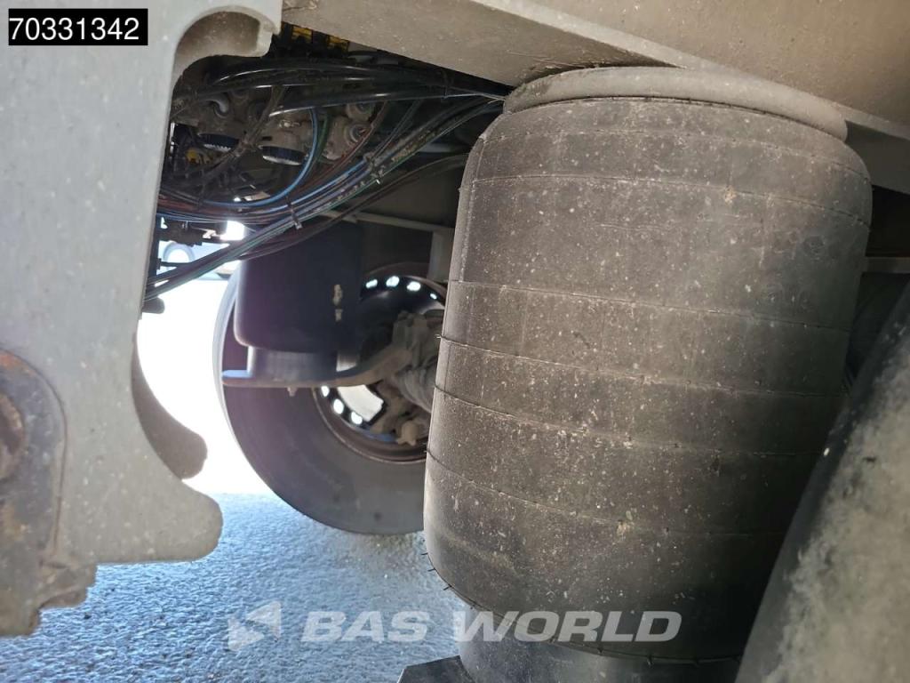 Schmitz SCB*S3B 3 axles Meatrails Fleisch Liftachse Foto 22