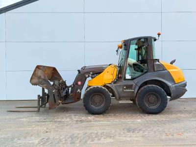 Mecalac AS900 - Bucket + Forks / Mecalac