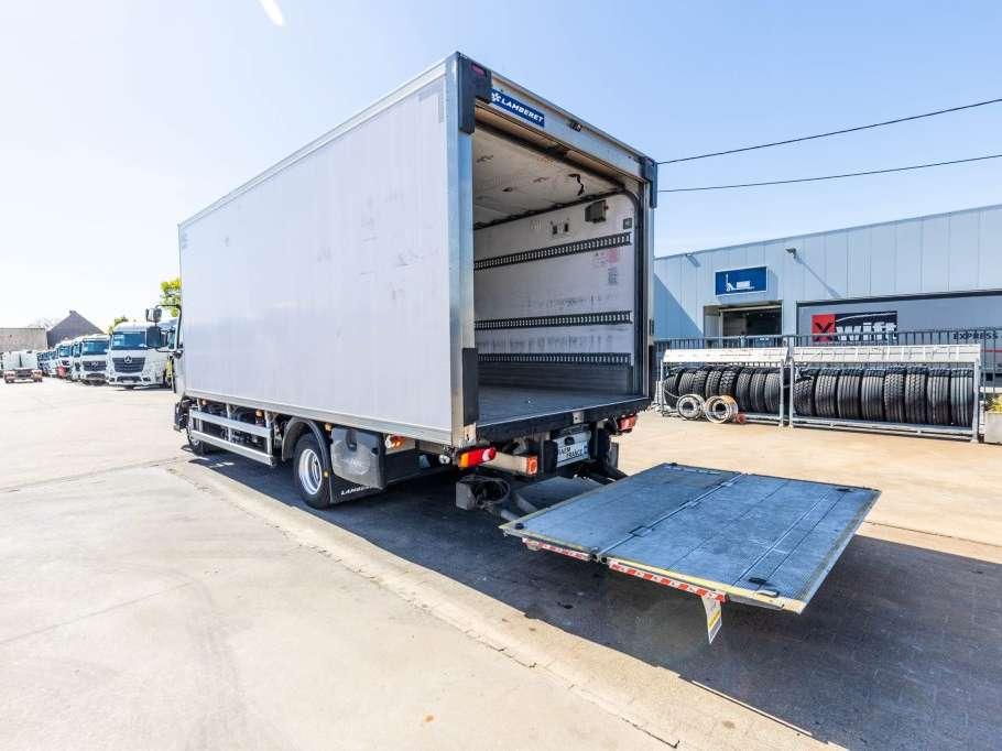 Renault D10 210 DXI // FRIGO CARRIER SUPRA 750+HAYON Foto 9