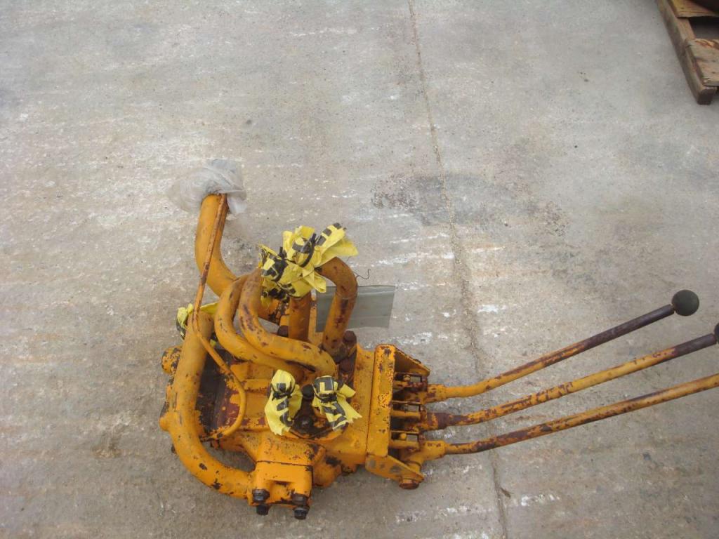 Distributore idraulico per Fiat FL8 Foto 5
