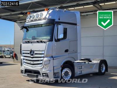 Mercedes-Benz Actros 1963 4X2 Gigaspace Retarder Hydraulic Alcoa's Full-Air Xenon Navi ACC Leder in vendita da BAS World B.V.