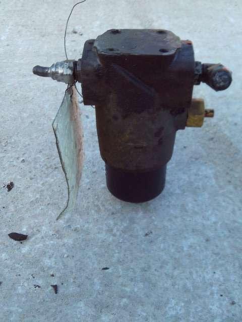 Supporto filtro servocomandi per Fiat Hitachi W170 Foto 2