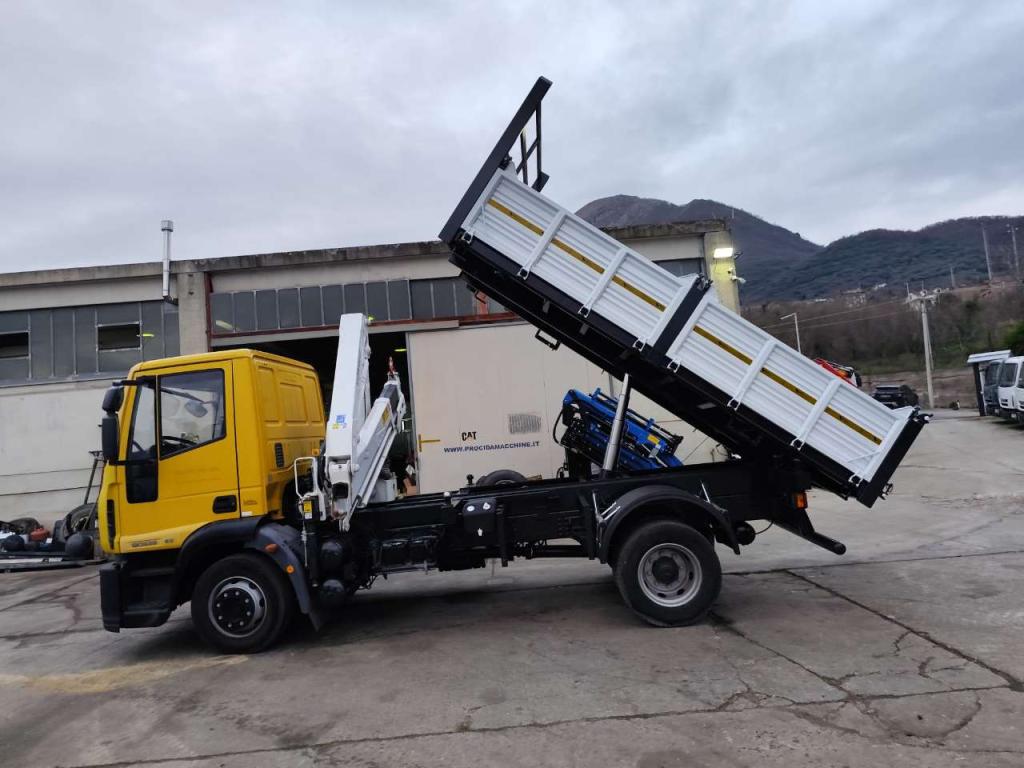 Iveco EUROCARGO 120E28P Foto 16