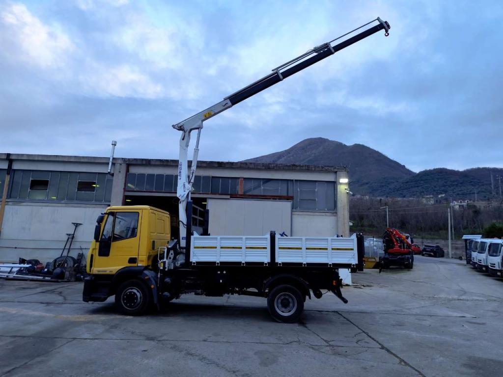 Iveco EUROCARGO 120E28P Foto 24