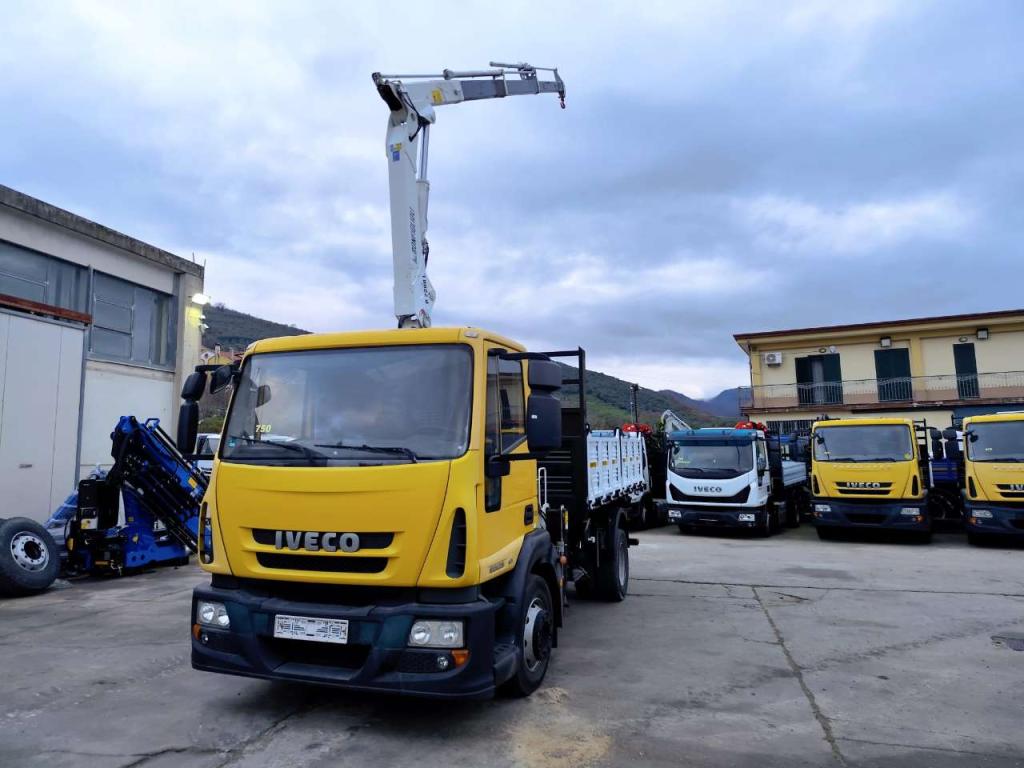Iveco EUROCARGO 120E28P Foto 27
