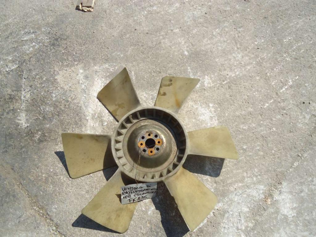 Ventola di raffreddamento per Fiat Kobelco 235 Foto 3