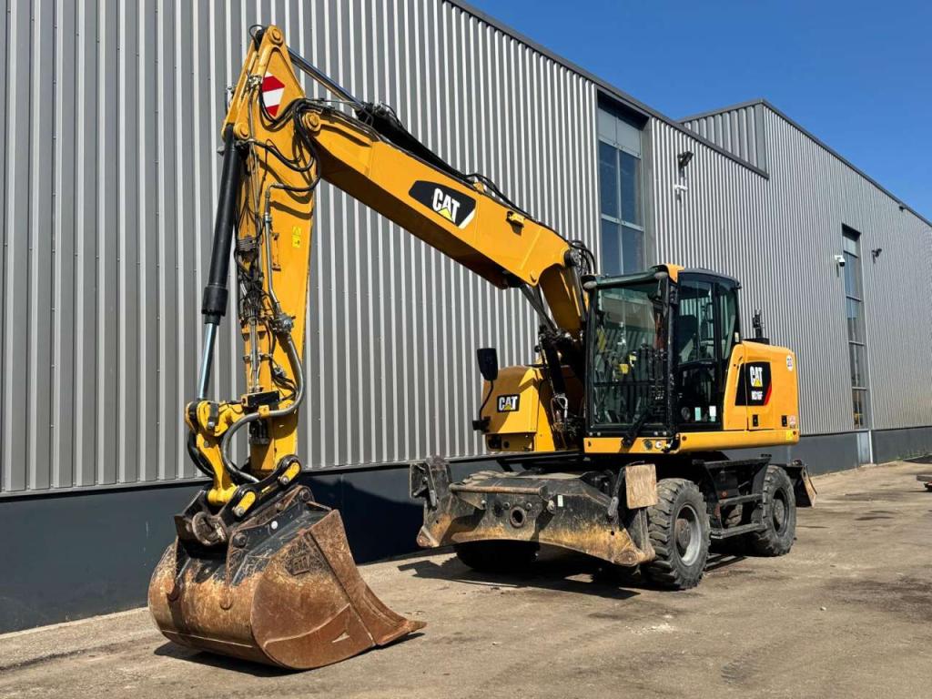 Caterpillar M316F Mobile excavator Foto 2