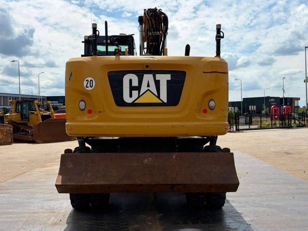 Caterpillar M316F Mobile excavator Foto 7