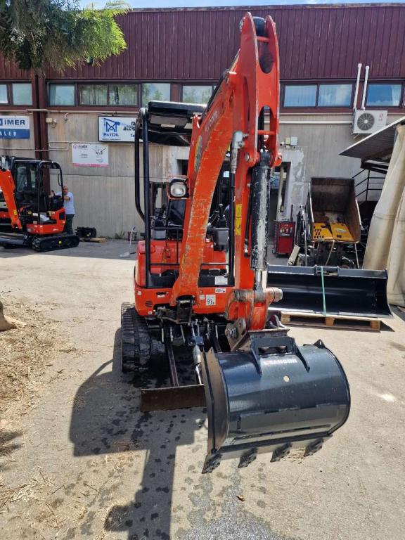 Kubota u17-3 Foto 4
