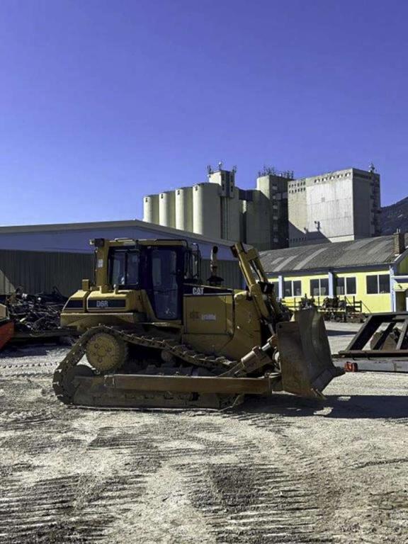 Caterpillar D6R series II STD Foto 8