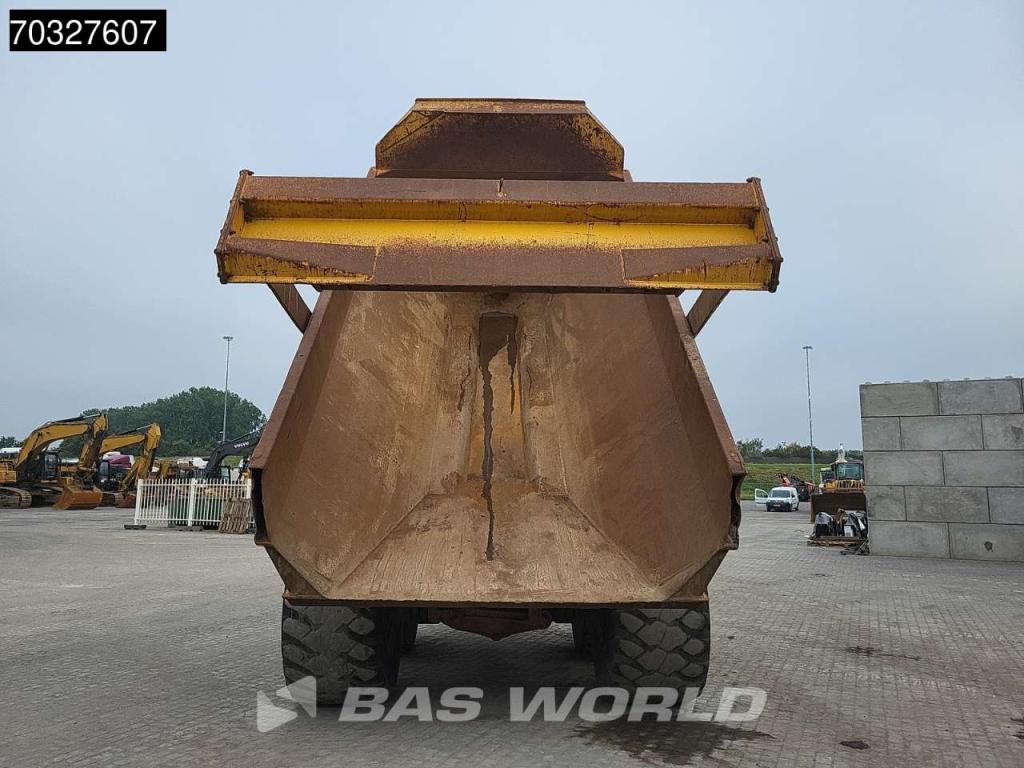 Komatsu HM300-3 Foto 10