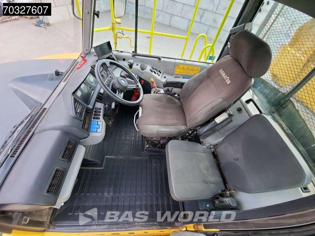 Komatsu HM300-3 Foto 25