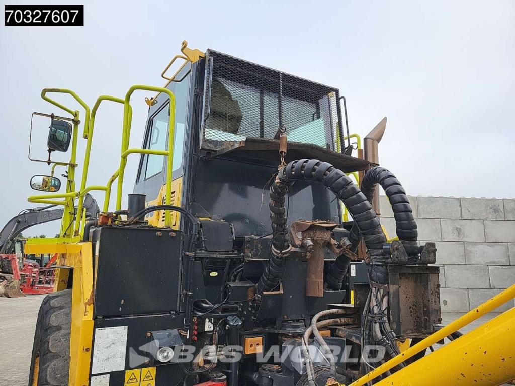 Komatsu HM300-3 Foto 8
