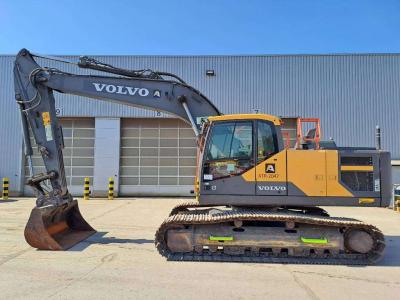 Volvo EC220EL in vendita da Aertssen Trading