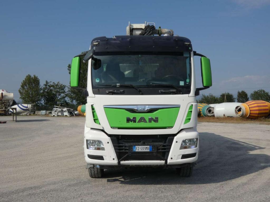 Man TGS 32.400 Foto 5