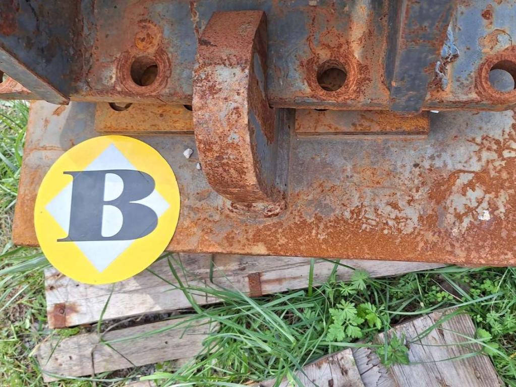 S2 for 25-32 ton excavators Attachment plate Foto 6