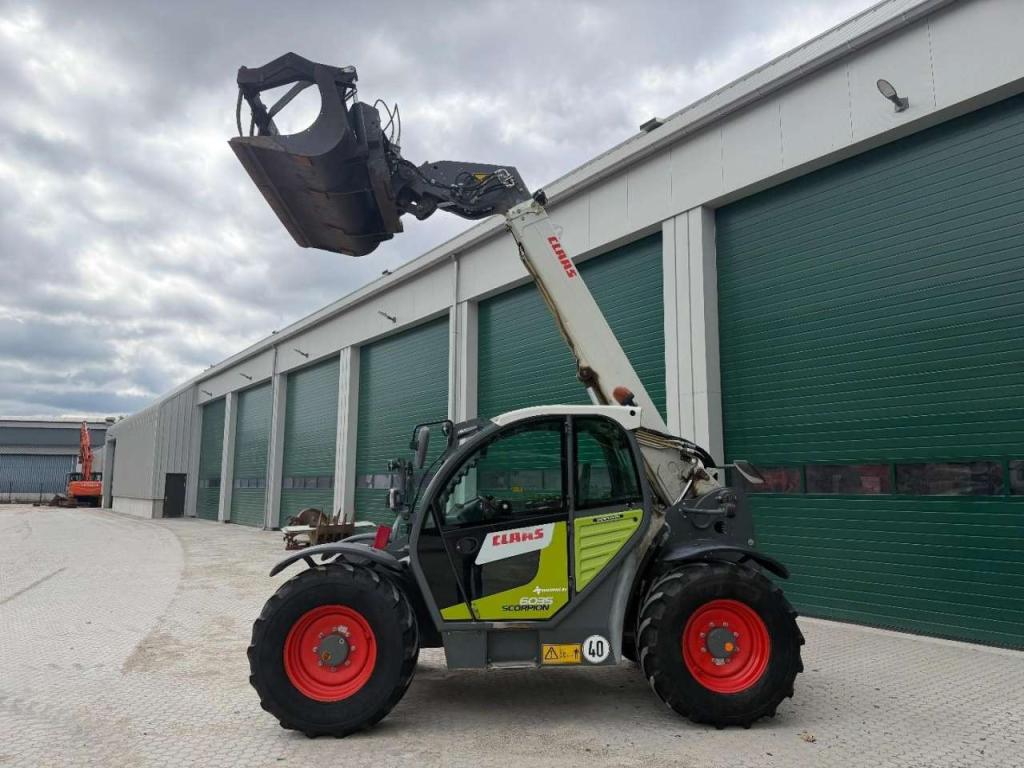 Claas Scorpion 6035 AIRCON Foto 4