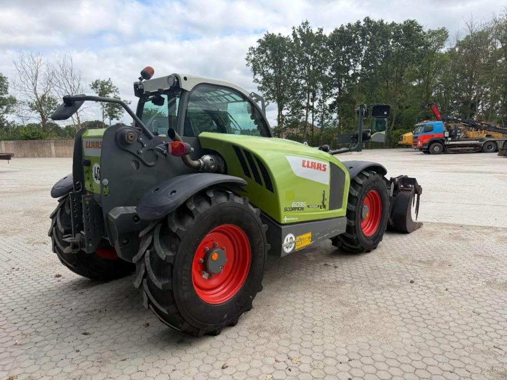 Claas Scorpion 6035 AIRCON Foto 8