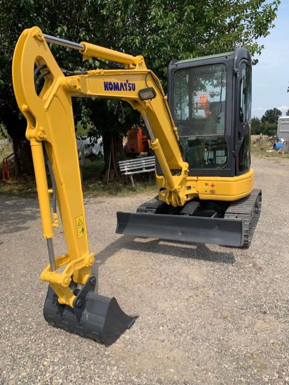 Komatsu PC30MR2 Foto 4