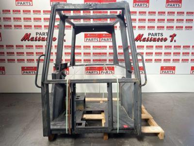 Cabina per Case 580 in vendita da Massucco T. Srl Area Ricambi