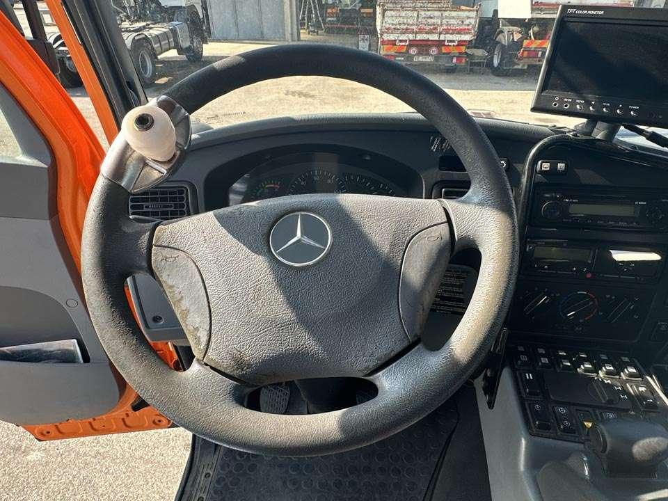 Mercedes-Benz UNIMOG U20 4X4 Foto 17